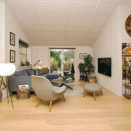 5 Star Holiday Home In Gilleleje *